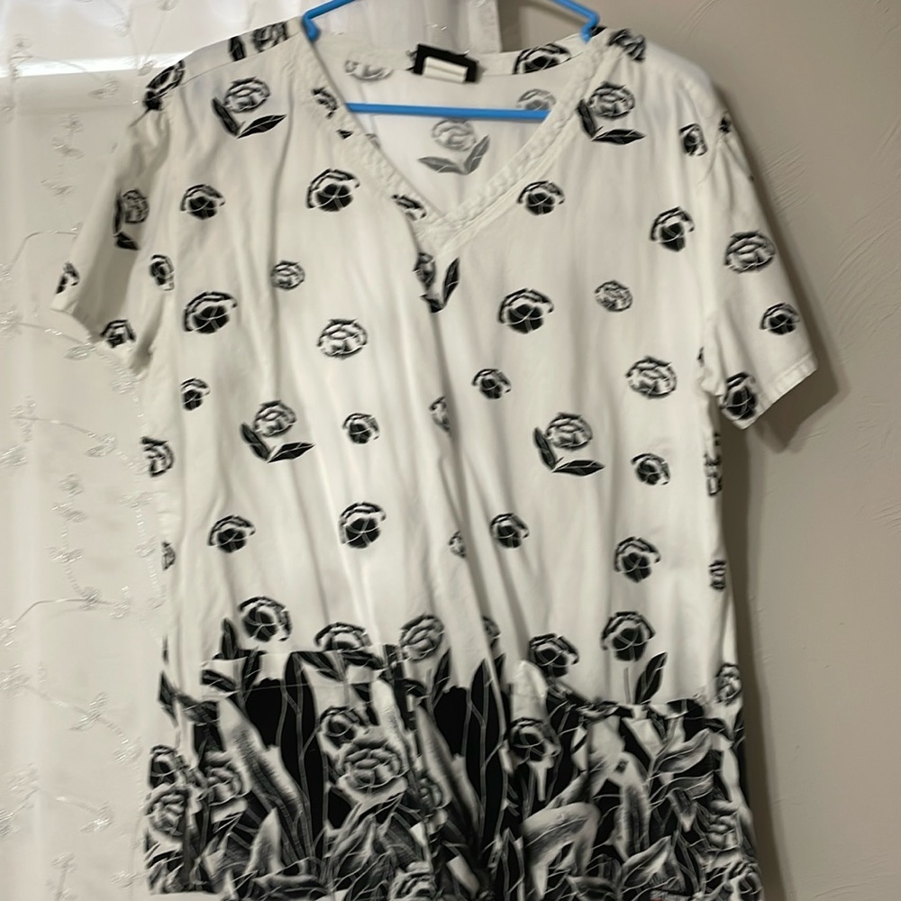 Greys Anatomy women’s Floral Scrub Top XL